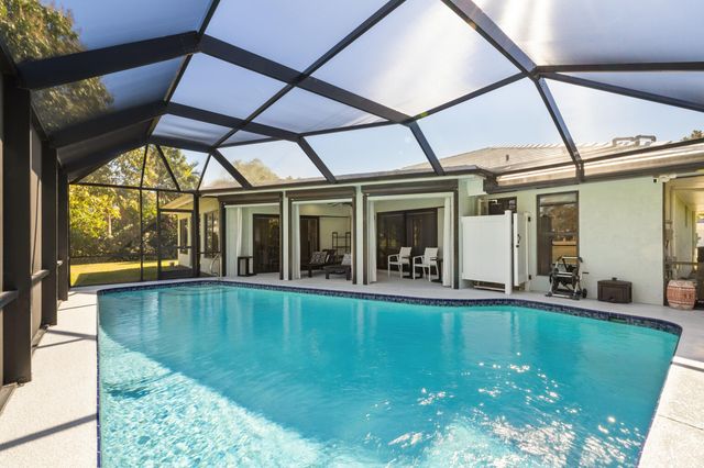 2831 SE Fairway W, Stuart, FL 34997