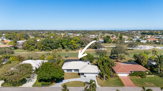 2831 SE Fairway W, Stuart, FL 34997