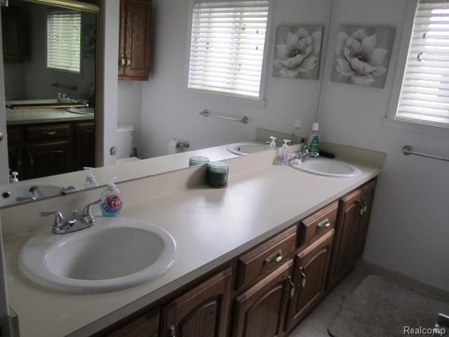 32529 Firwood Drive, Warren, MI 48088