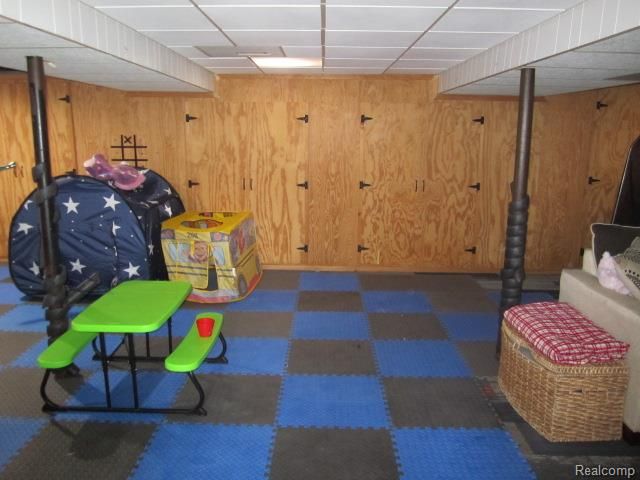 32529 Firwood Drive, Warren, MI 48088