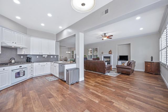 5966 Tanus Cir, Rocklin, CA 95677