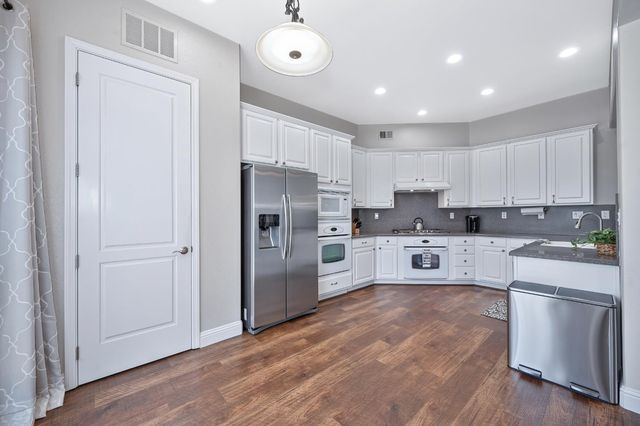 5966 Tanus Cir, Rocklin, CA 95677