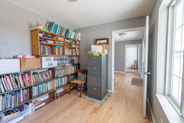 18877 E 1200 Road, Stockton, MO 65785