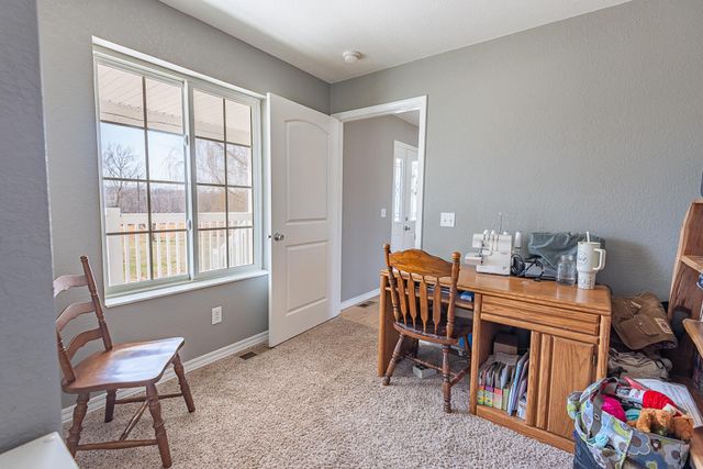 18877 E 1200 Road, Stockton, MO 65785