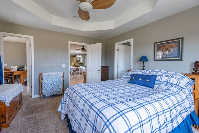 18877 E 1200 Road, Stockton, MO 65785