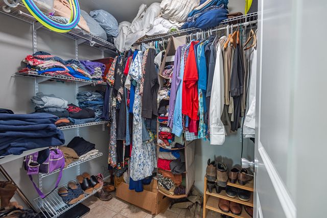 18877 E 1200 Road, Stockton, MO 65785