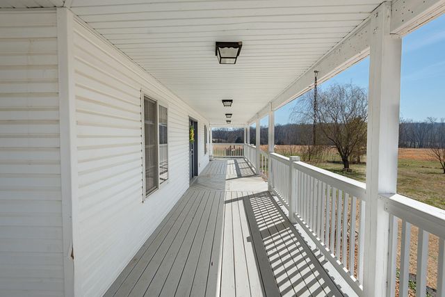 18877 E 1200 Road, Stockton, MO 65785