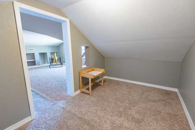 18877 E 1200 Road, Stockton, MO 65785