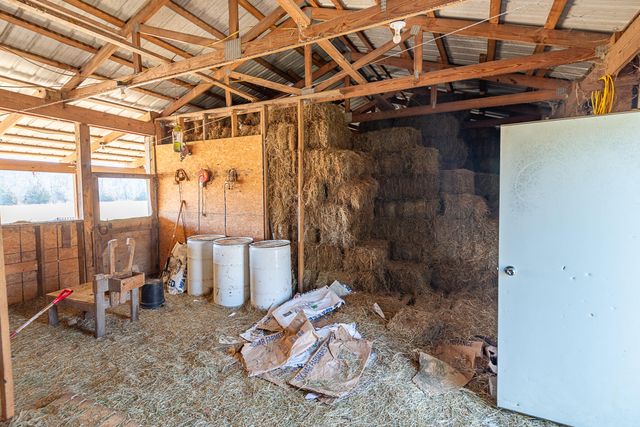 18877 E 1200 Road, Stockton, MO 65785