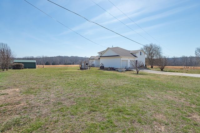 18877 E 1200 Road, Stockton, MO 65785