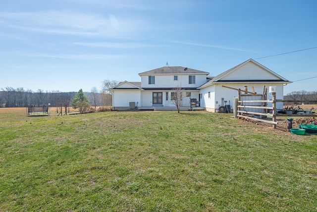 18877 E 1200 Road, Stockton, MO 65785