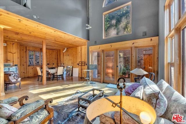 9864 Yoakum Drive, Beverly Hills, CA 90210