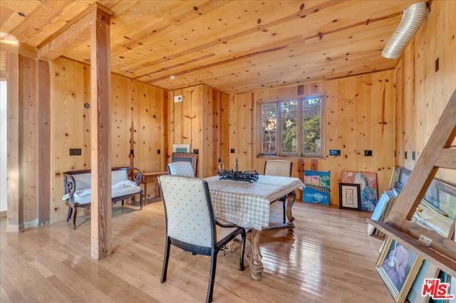 9864 Yoakum Drive, Beverly Hills, CA 90210