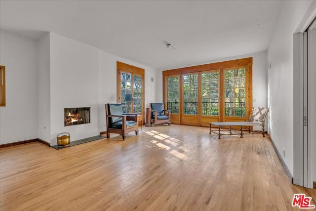 9864 Yoakum Drive, Beverly Hills, CA 90210