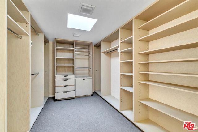 9864 Yoakum Drive, Beverly Hills, CA 90210