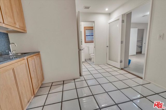 9864 Yoakum Drive, Beverly Hills, CA 90210