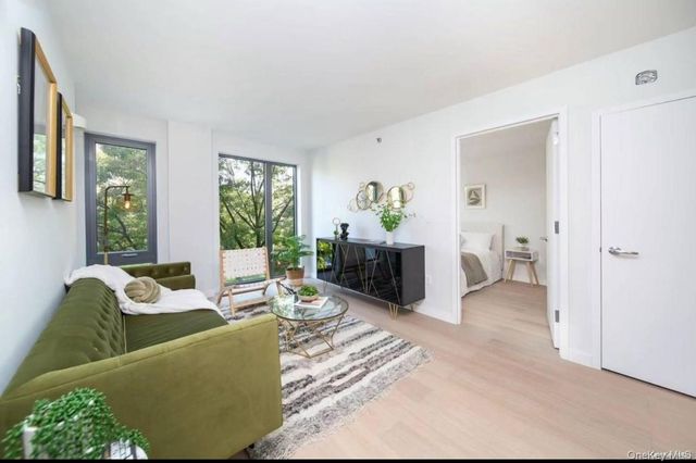 136-80 41st Avenue 7B, Flushing, NY 11355