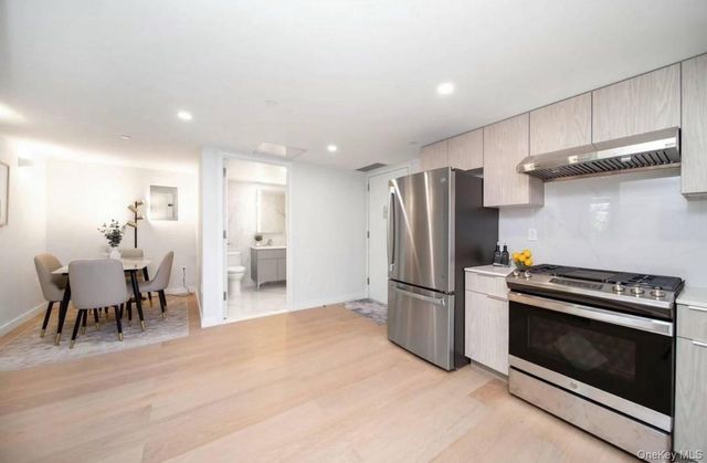 136-80 41st Avenue 7B, Flushing, NY 11355