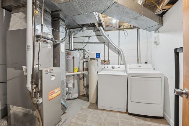 2137 Vine Street, Davenport, IA 52804