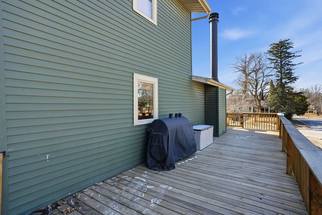 2137 Vine Street, Davenport, IA 52804