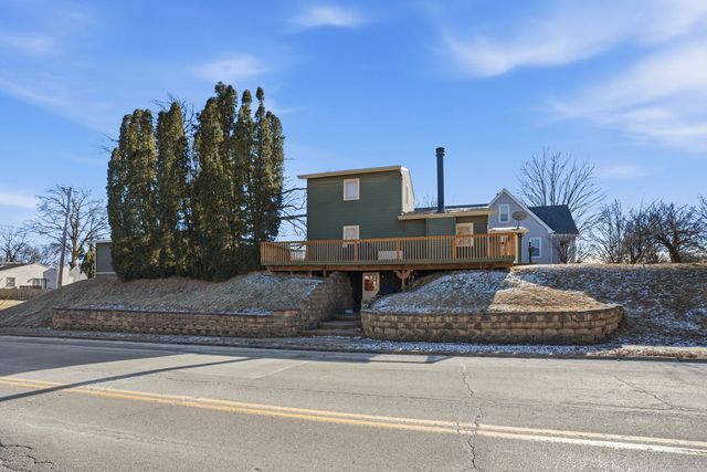 2137 Vine Street, Davenport, IA 52804