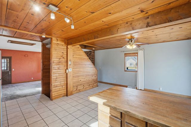 2137 Vine Street, Davenport, IA 52804