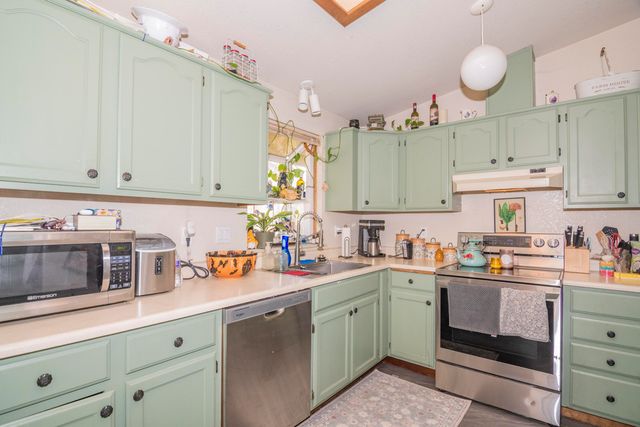 323 Roan Drive, Grants Pass, OR 97526