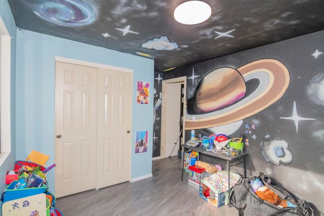 323 Roan Drive, Grants Pass, OR 97526