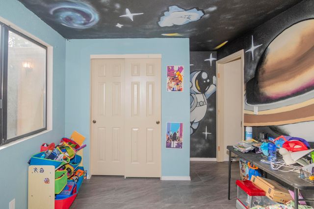 323 Roan Drive, Grants Pass, OR 97526