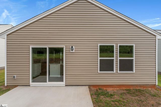 127 Cloverfield Lane, Spartanburg, SC 29303