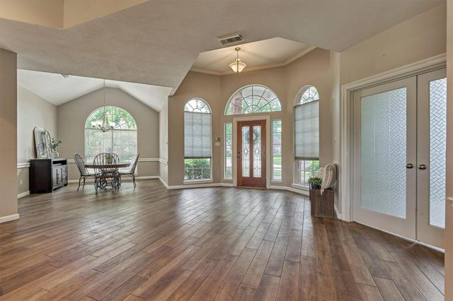 11603 Vailrun Drive, Houston, TX 77070