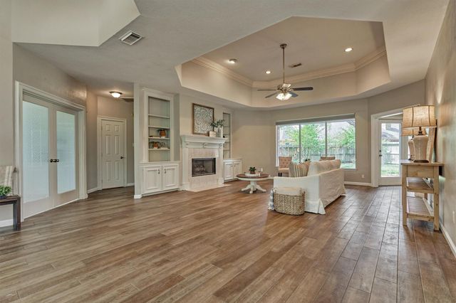 11603 Vailrun Drive, Houston, TX 77070