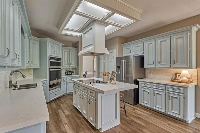 11603 Vailrun Drive, Houston, TX 77070