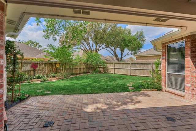 11603 Vailrun Drive, Houston, TX 77070