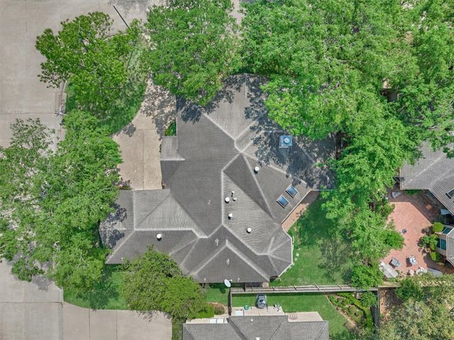 11603 Vailrun Drive, Houston, TX 77070