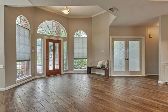 11603 Vailrun Drive, Houston, TX 77070