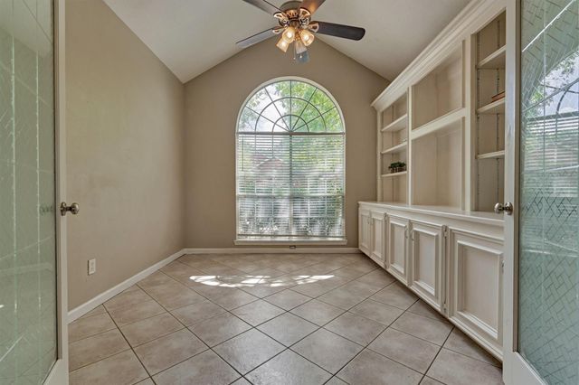 11603 Vailrun Drive, Houston, TX 77070