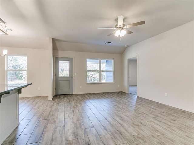 4656 Lincoln Landing, Harrah, OK 73046