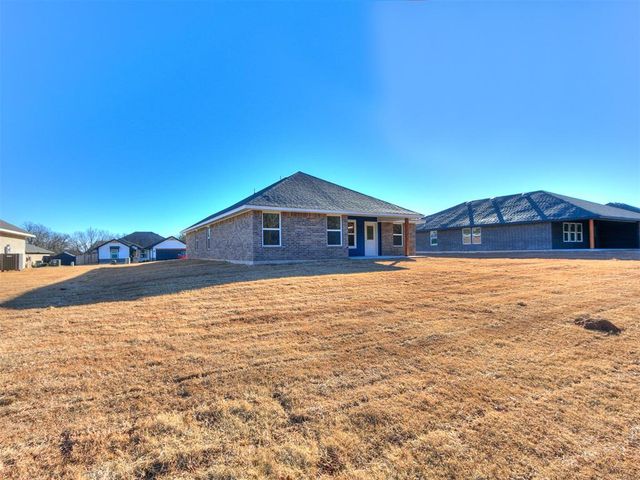 4656 Lincoln Landing, Harrah, OK 73046