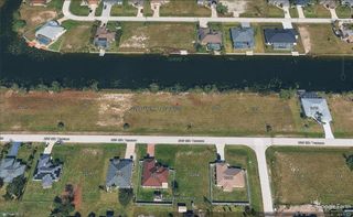 2209 NW 9th TER, Cape Coral, FL 33993