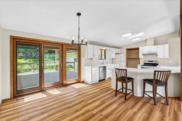 N3977 Meadow Drive, Cambridge, WI 53523