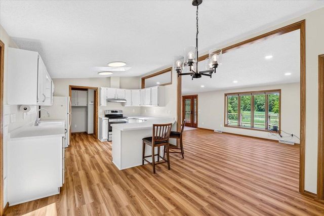 N3977 Meadow Drive, Cambridge, WI 53523