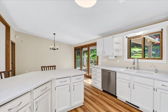 N3977 Meadow Drive, Cambridge, WI 53523