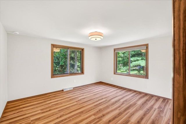 N3977 Meadow Drive, Cambridge, WI 53523