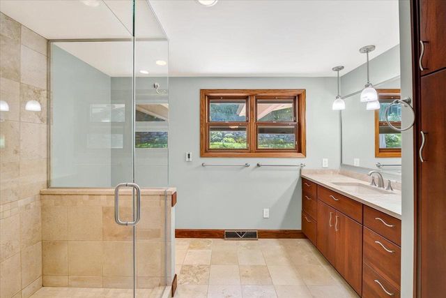 N3977 Meadow Drive, Cambridge, WI 53523