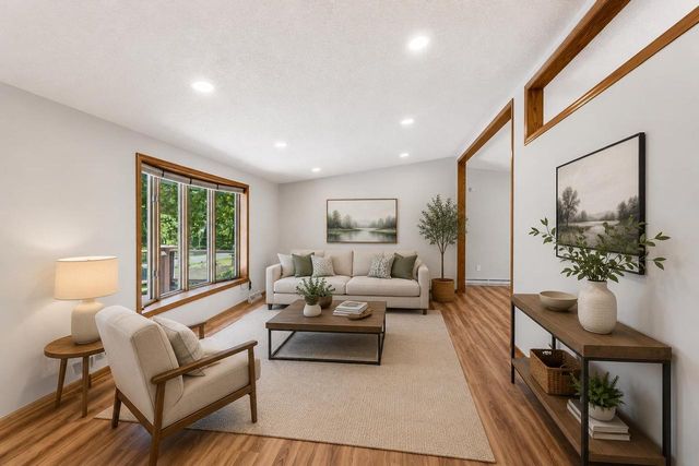 N3977 Meadow Drive, Cambridge, WI 53523