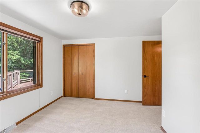 N3977 Meadow Drive, Cambridge, WI 53523