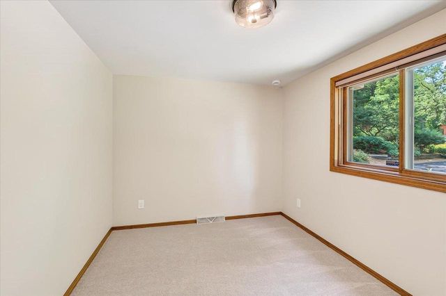 N3977 Meadow Drive, Cambridge, WI 53523