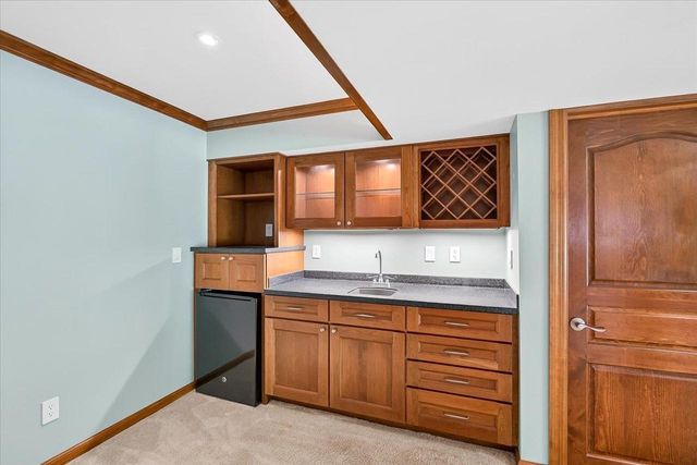 N3977 Meadow Drive, Cambridge, WI 53523