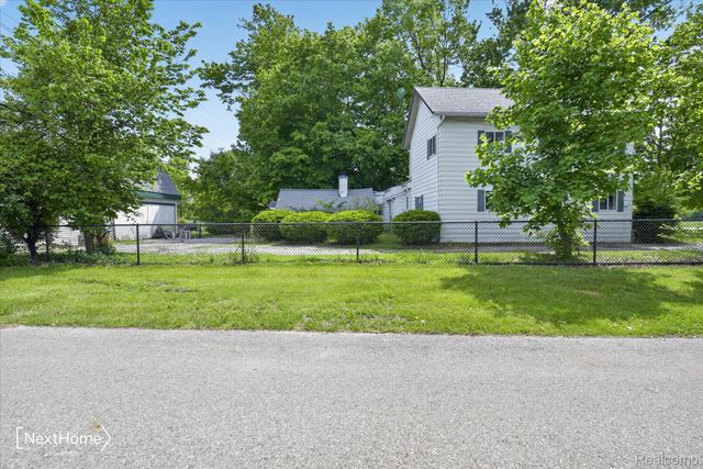 783 E Huron River Drive, Van Buren Charter Township, MI 48111